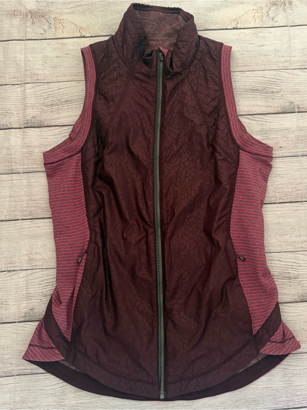 LULULEMON Rebel Runner Vest Size 8